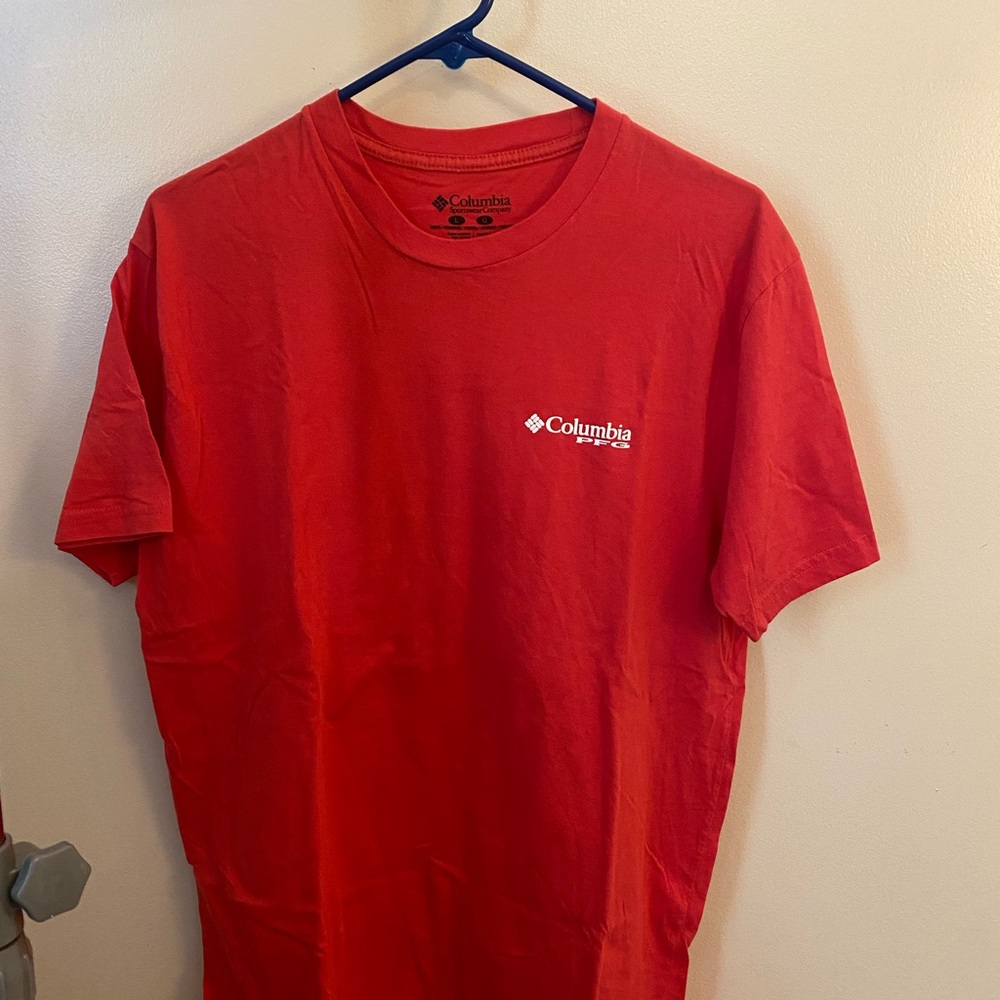 Men’s COLUMBIA T-Shirt | NWOT
